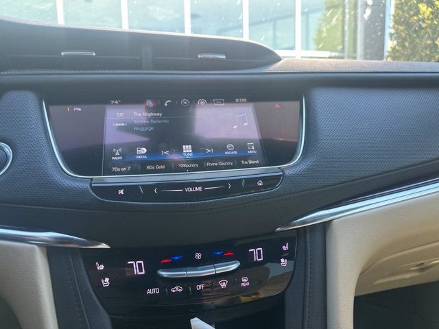 2017 Cadillac XT5 Premium Luxury