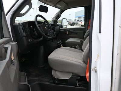 2022 Chevrolet Express 3500 Work Van Cutaway