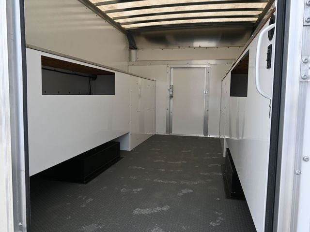 2022 Chevrolet Express 3500 Work Van Cutaway