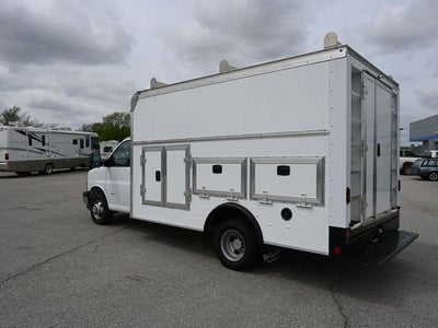 2022 Chevrolet Express 3500 Work Van Cutaway