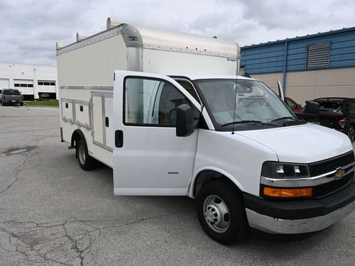 2022 Chevrolet Express 3500 Work Van Cutaway