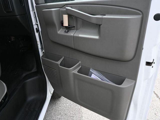 2022 Chevrolet Express 3500 Work Van Cutaway