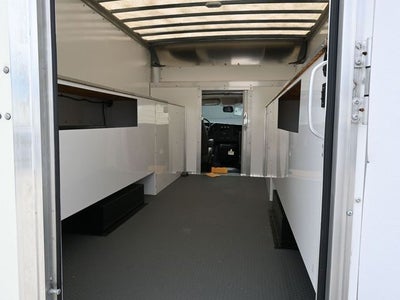 2022 Chevrolet Express 3500 Work Van Cutaway