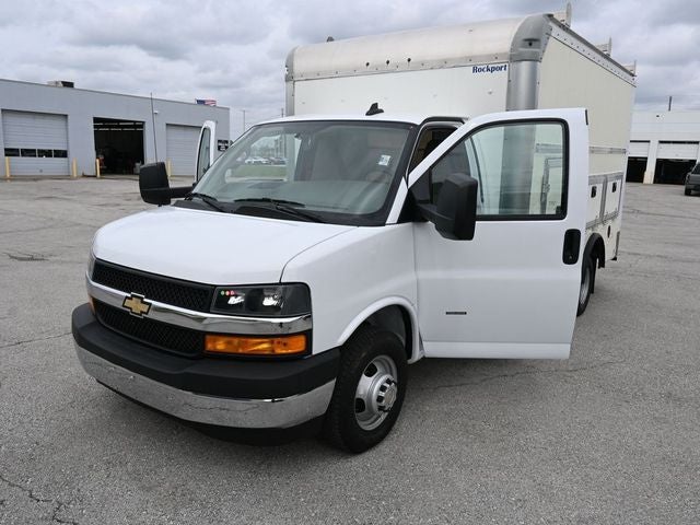 2022 Chevrolet Express 3500 Work Van Cutaway