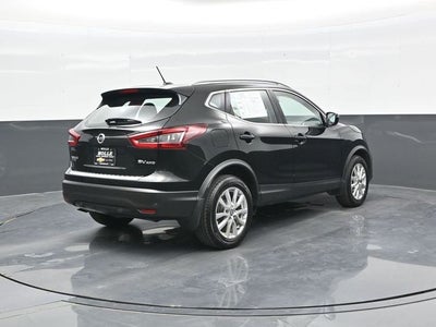 2022 Nissan Rogue Sport SV