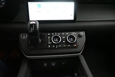 2020 Land Rover Defender 110 SE