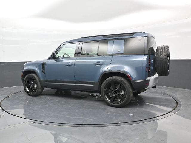 2020 Land Rover Defender 110 SE
