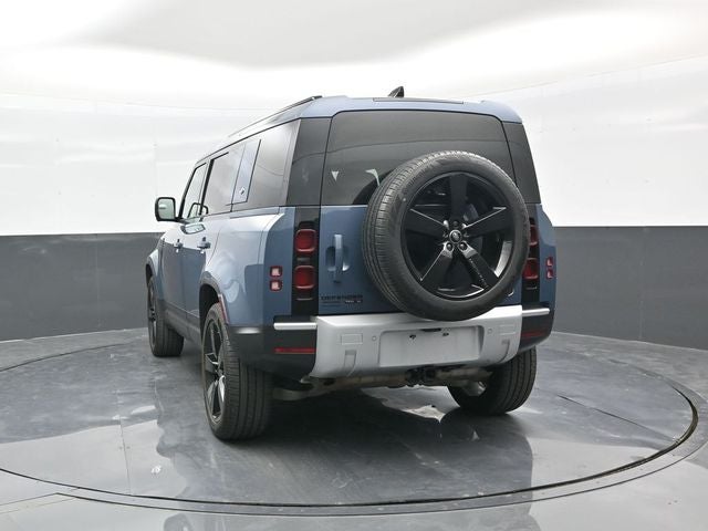 2020 Land Rover Defender 110 SE