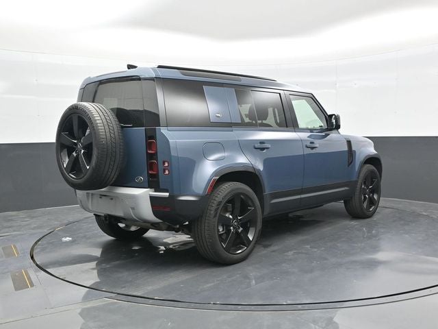 2020 Land Rover Defender 110 SE