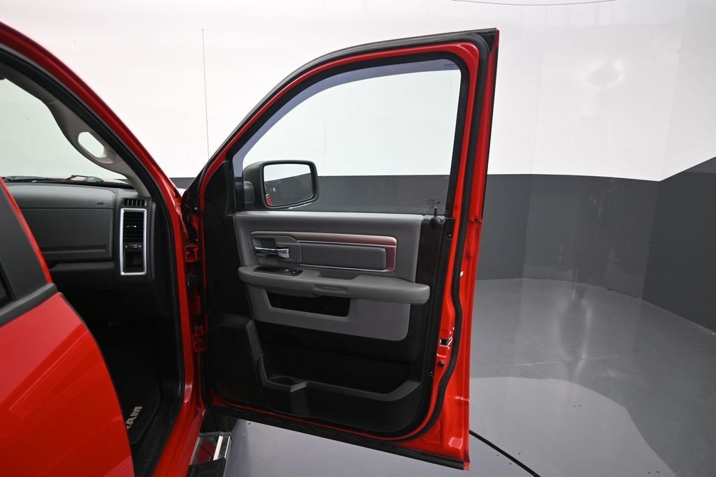 2019 RAM 1500 Classic SLT