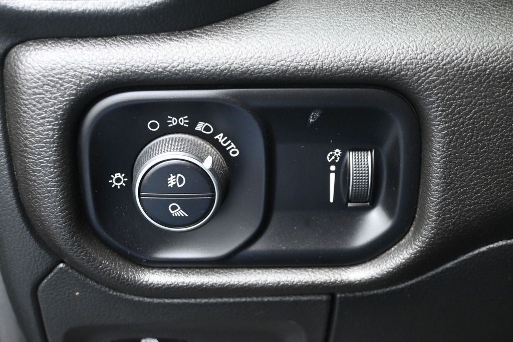 2025 RAM 1500 Warlock