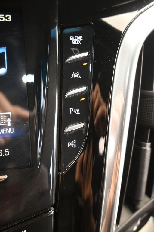 2018 Cadillac Escalade Platinum Edition