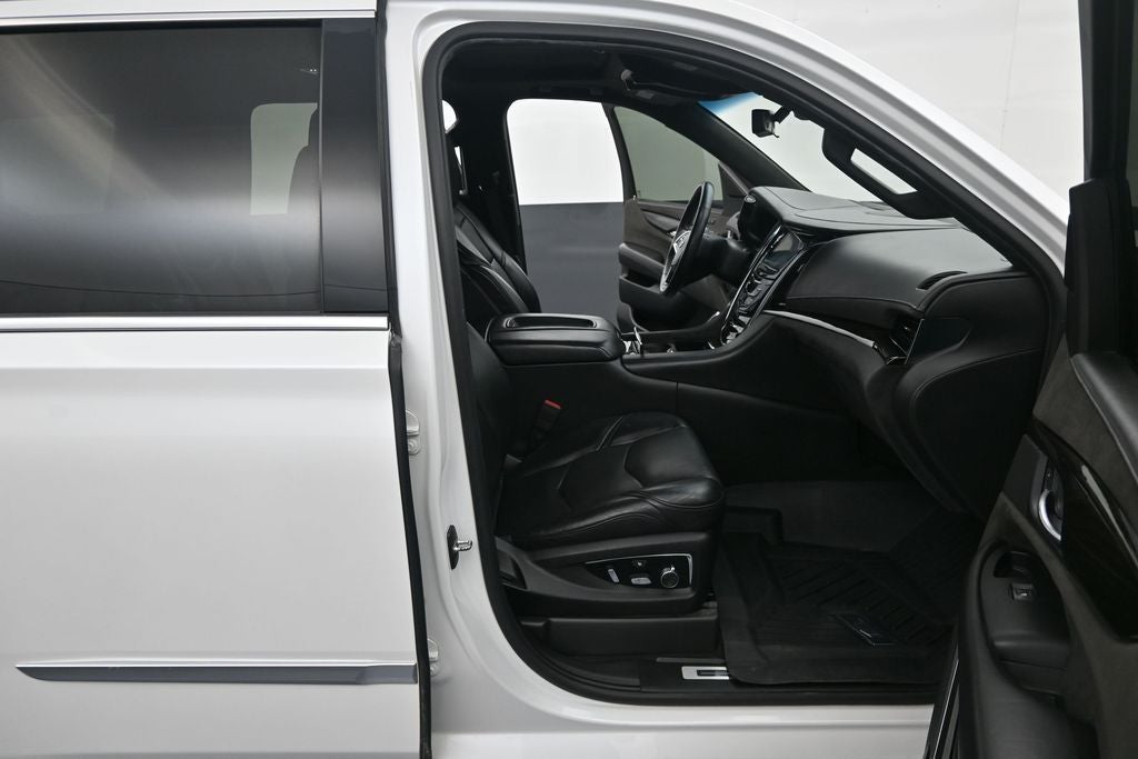 2018 Cadillac Escalade Platinum Edition