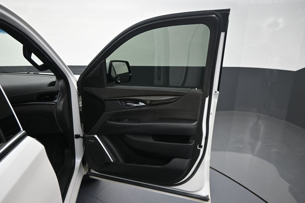2018 Cadillac Escalade Platinum Edition