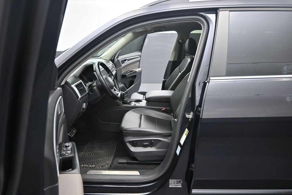 2021 Volkswagen Atlas 3.6L V6 SE w/Technology R-Line