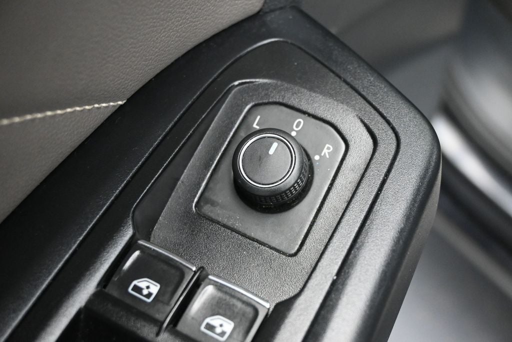 2021 Volkswagen Atlas 3.6L V6 SE w/Technology R-Line