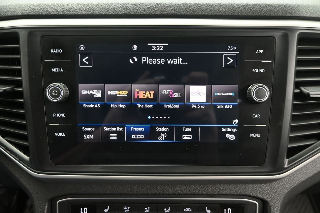 2021 Volkswagen Atlas 3.6L V6 SE w/Technology R-Line