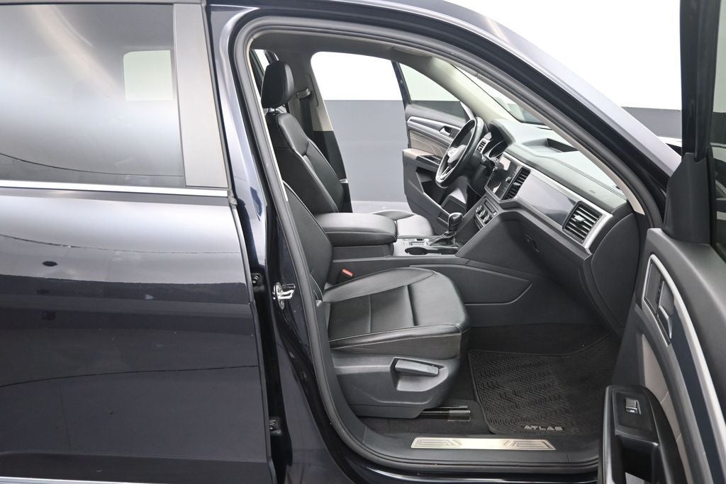 2021 Volkswagen Atlas 3.6L V6 SE w/Technology R-Line