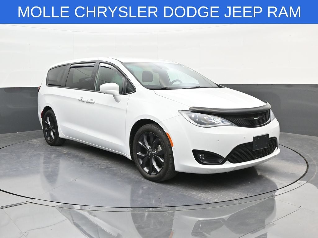 2019 Chrysler Pacifica Touring Plus