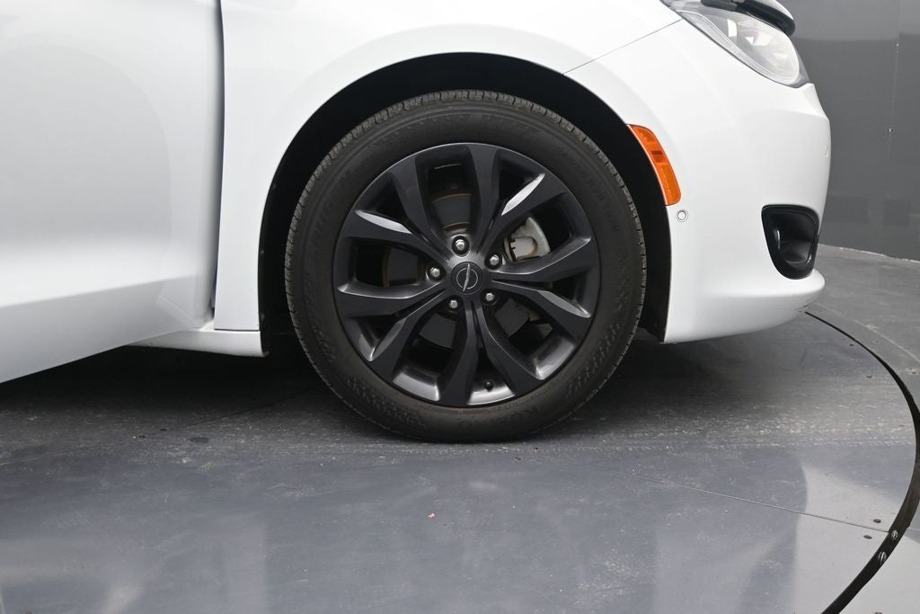 2019 Chrysler Pacifica Touring Plus
