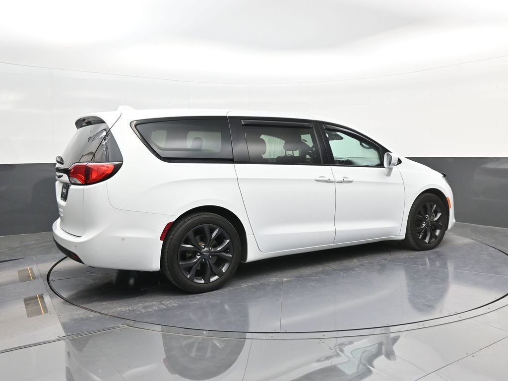 2019 Chrysler Pacifica Touring Plus