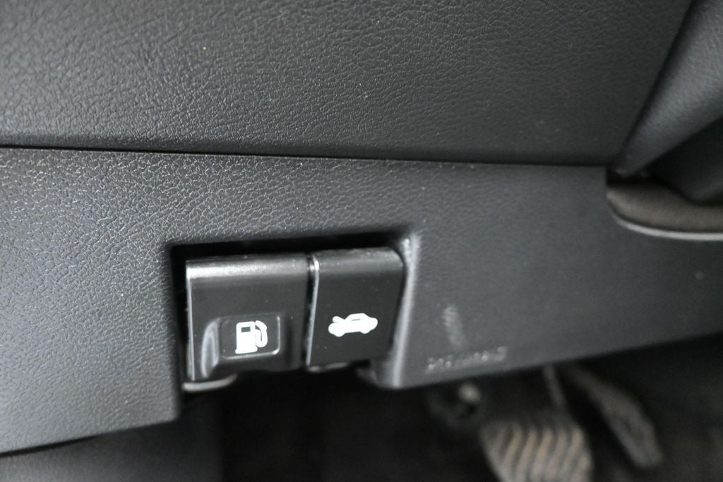 2024 Nissan Versa 1.6 SV