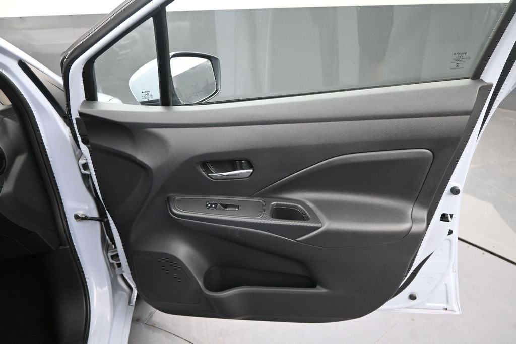 2024 Nissan Versa 1.6 SV