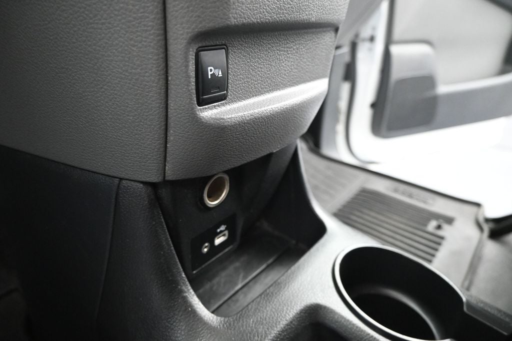 2020 Nissan NV200 SV