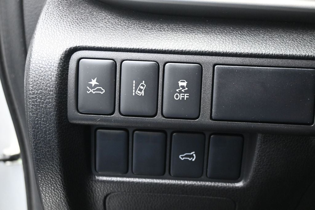 2025 Mitsubishi Eclipse Cross SE
