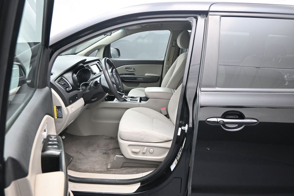 2020 Kia Sedona LX