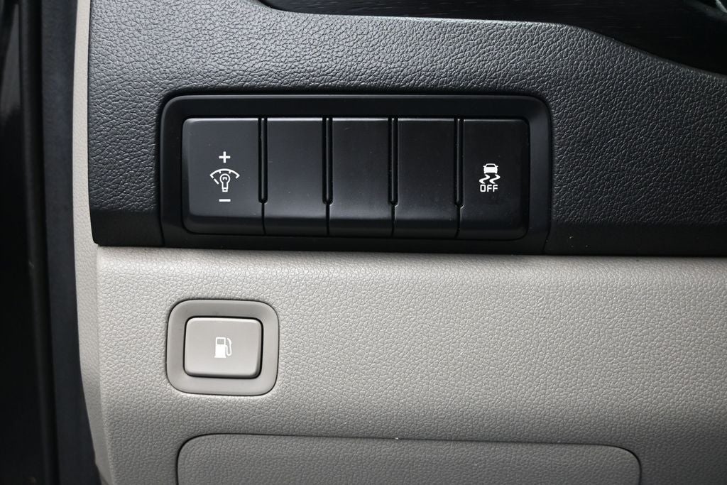 2020 Kia Sedona LX