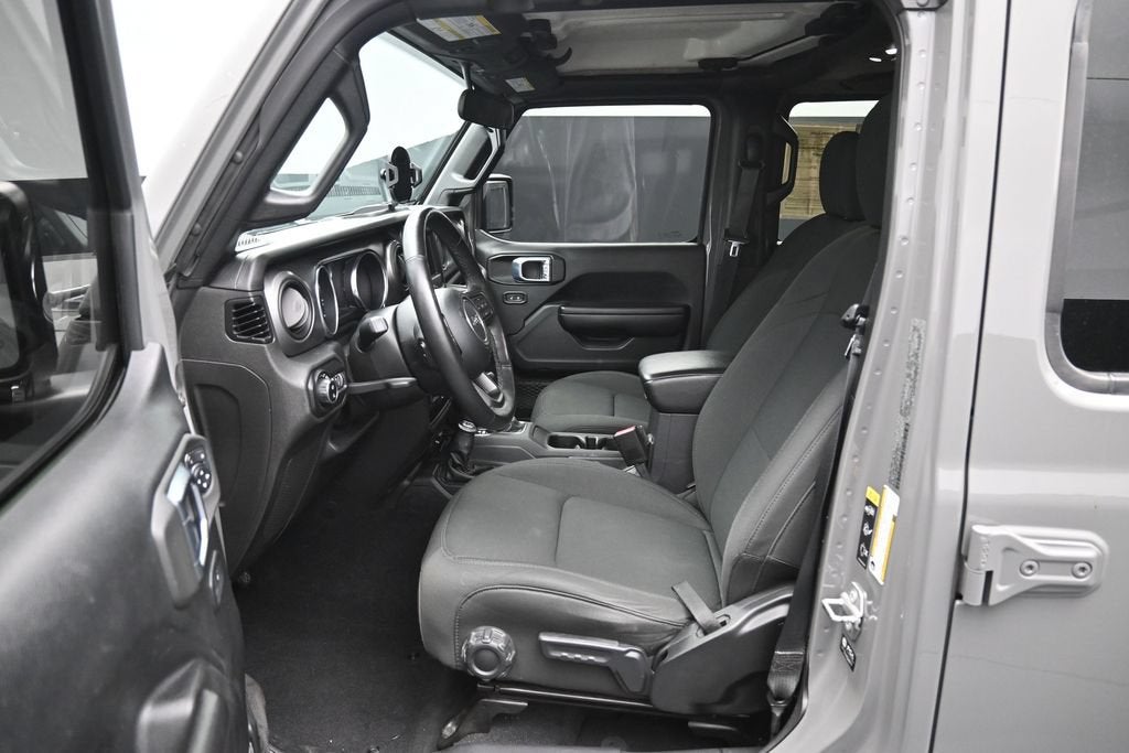 2021 Jeep Gladiator Sport