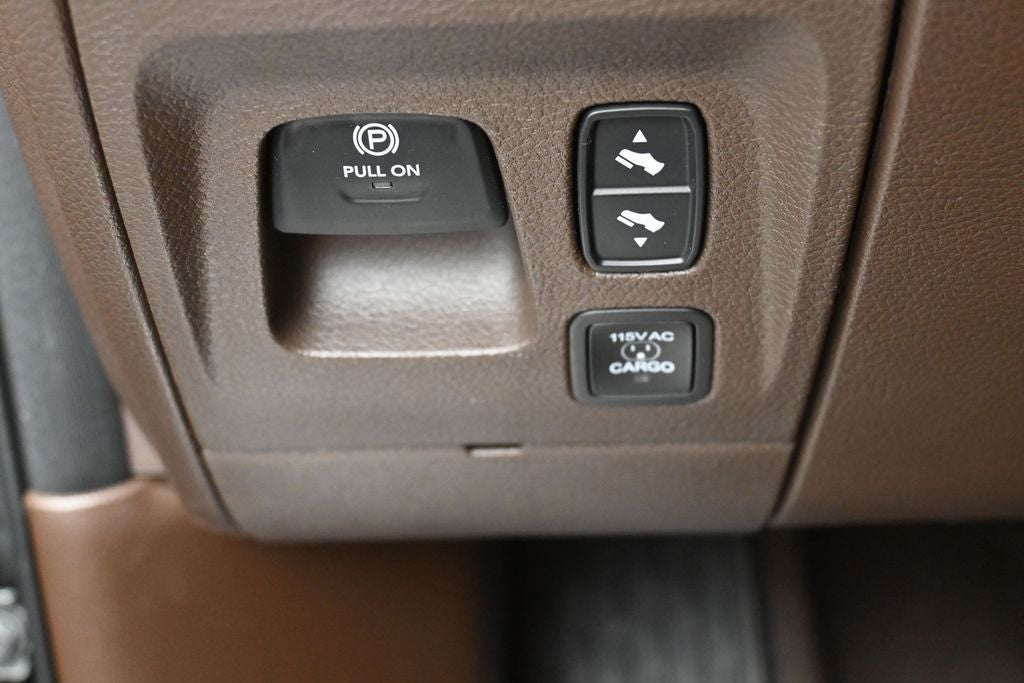 2025 RAM 1500 Limited
