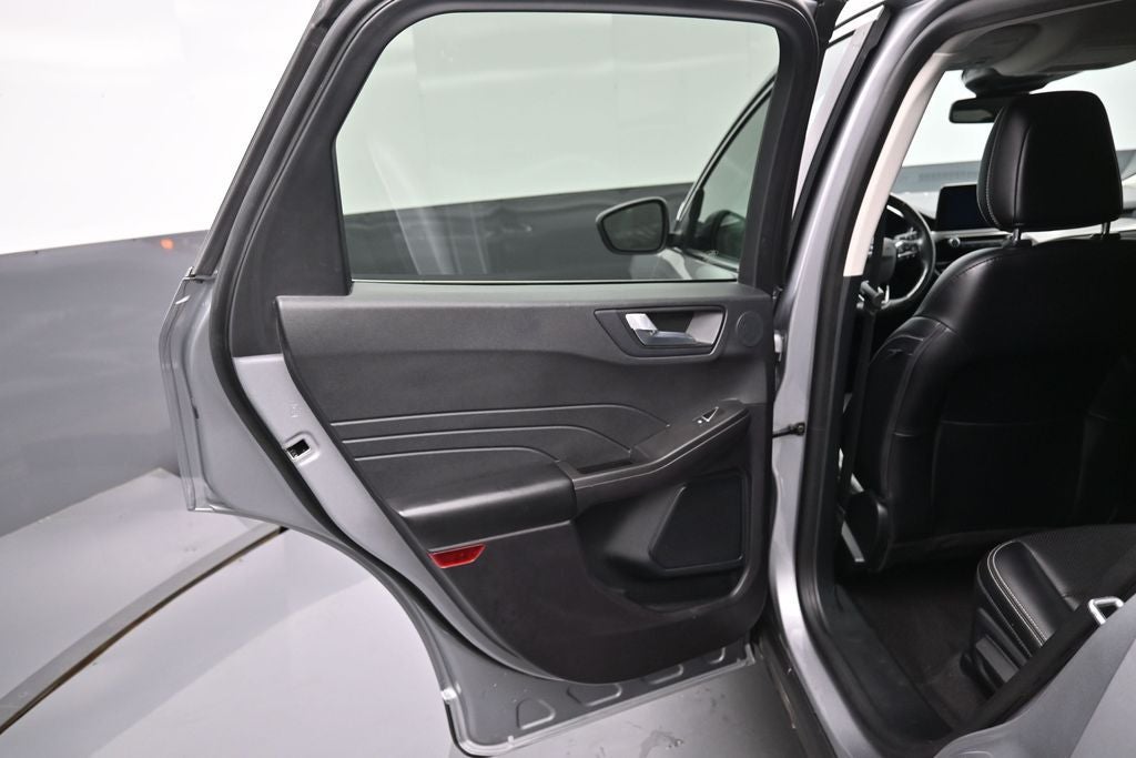 2021 Ford Escape Hybrid Titanium