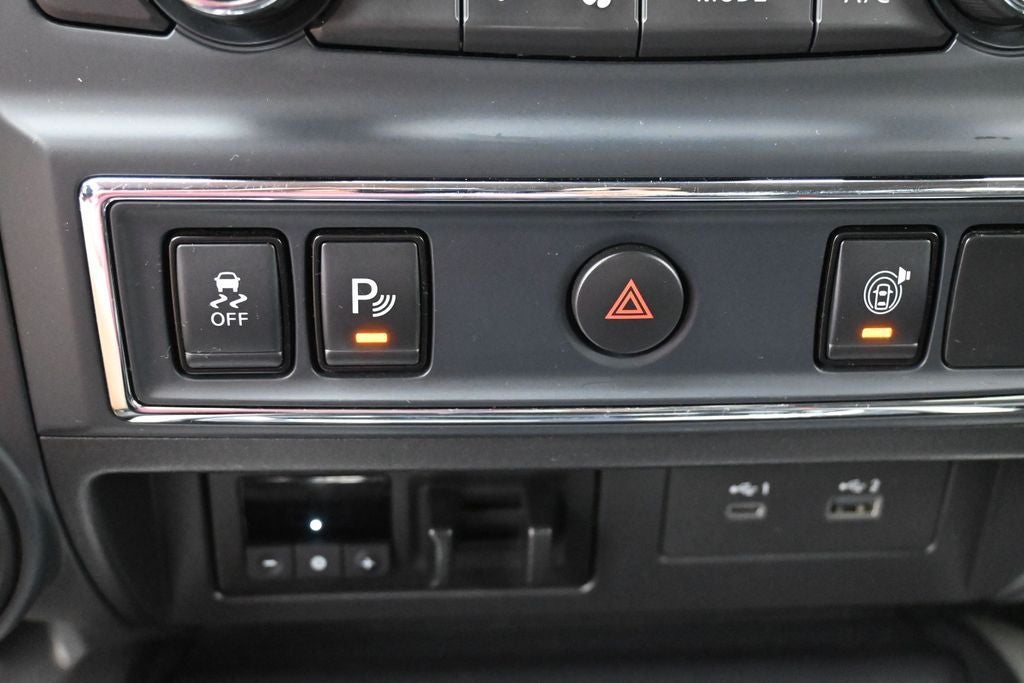 2024 Nissan Titan SV