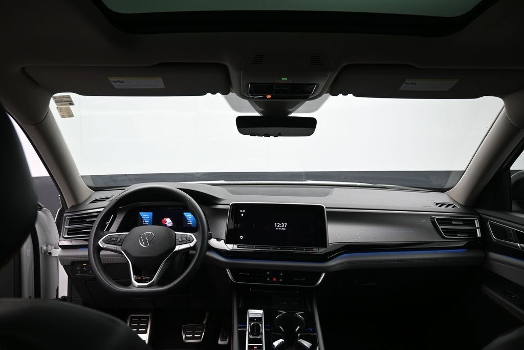 2024 Volkswagen Atlas 2.0T Peak Edition SE w/Technology
