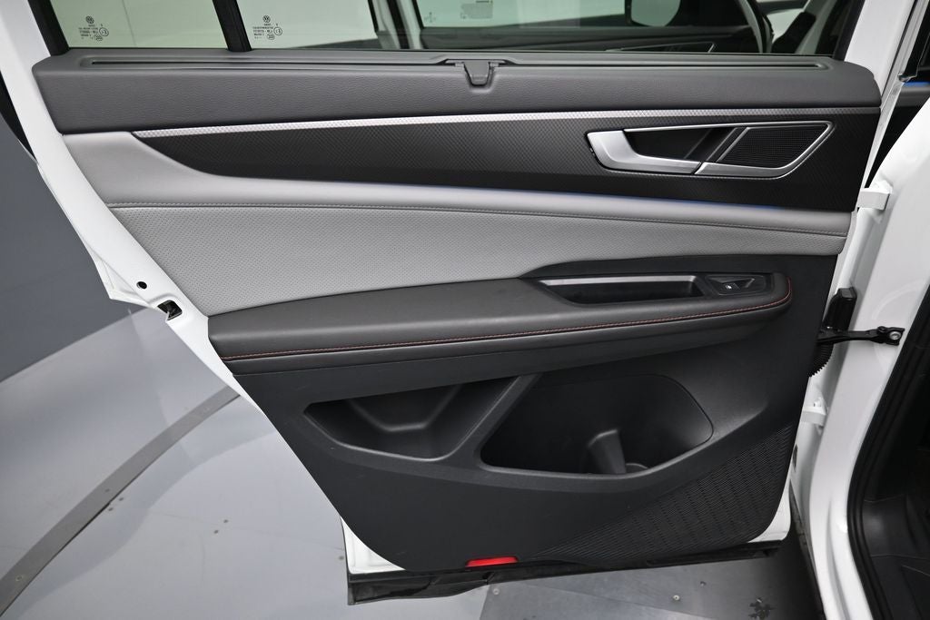 2024 Volkswagen Atlas 2.0T Peak Edition SE w/Technology