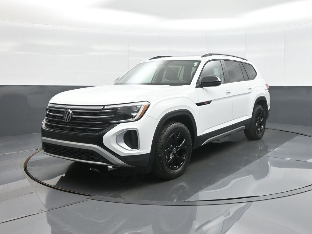 2024 Volkswagen Atlas 2.0T Peak Edition SE w/Technology