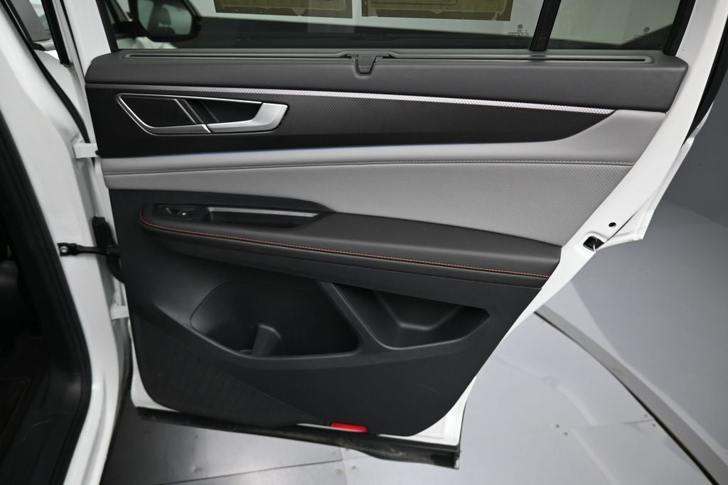2024 Volkswagen Atlas 2.0T Peak Edition SE w/Technology