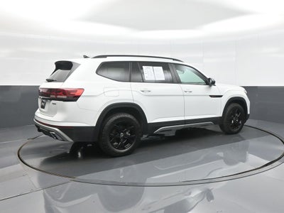 2024 Volkswagen Atlas 2.0T Peak Edition SE w/Technology