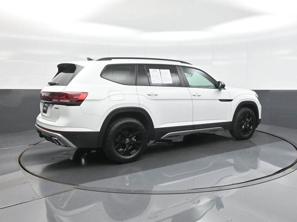 2024 Volkswagen Atlas 2.0T Peak Edition SE w/Technology
