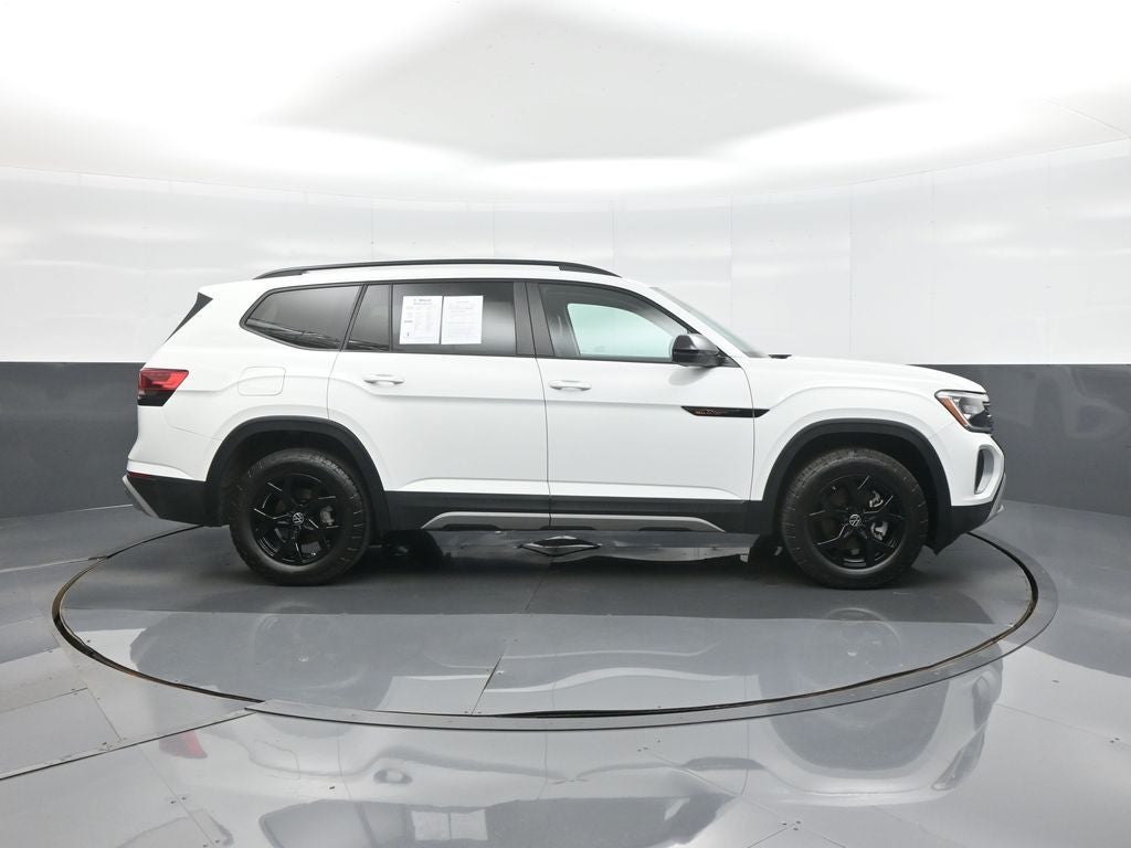 2024 Volkswagen Atlas 2.0T Peak Edition SE w/Technology