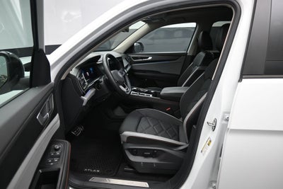 2024 Volkswagen Atlas 2.0T Peak Edition SE w/Technology