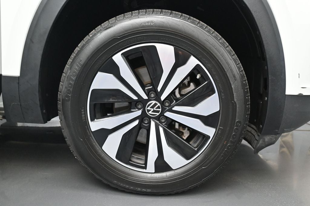 2024 Volkswagen Atlas 2.0T SE