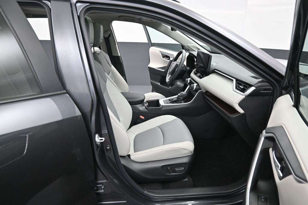 2023 Toyota RAV4 Limited