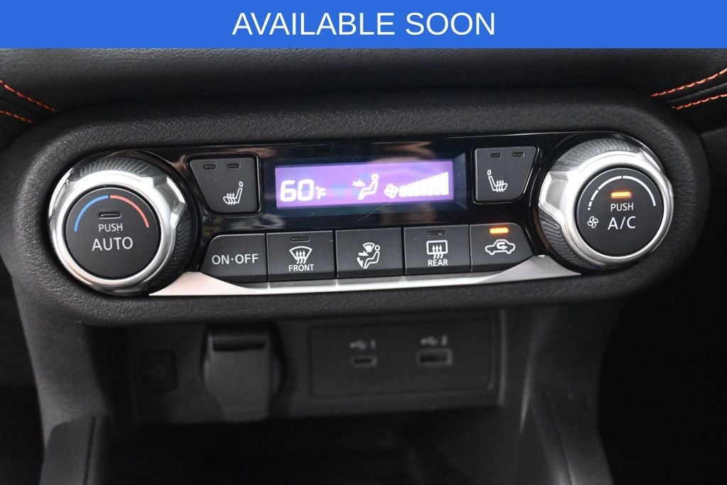 2025 Nissan Versa 1.6 SR