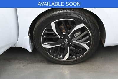 2025 Nissan Versa 1.6 SR