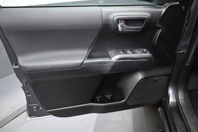 2022 Toyota Tacoma TRD Sport V6