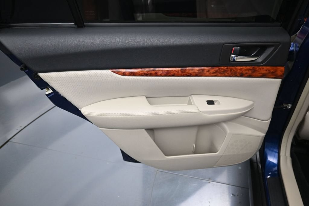 2011 Subaru Outback 3.6R Limited
