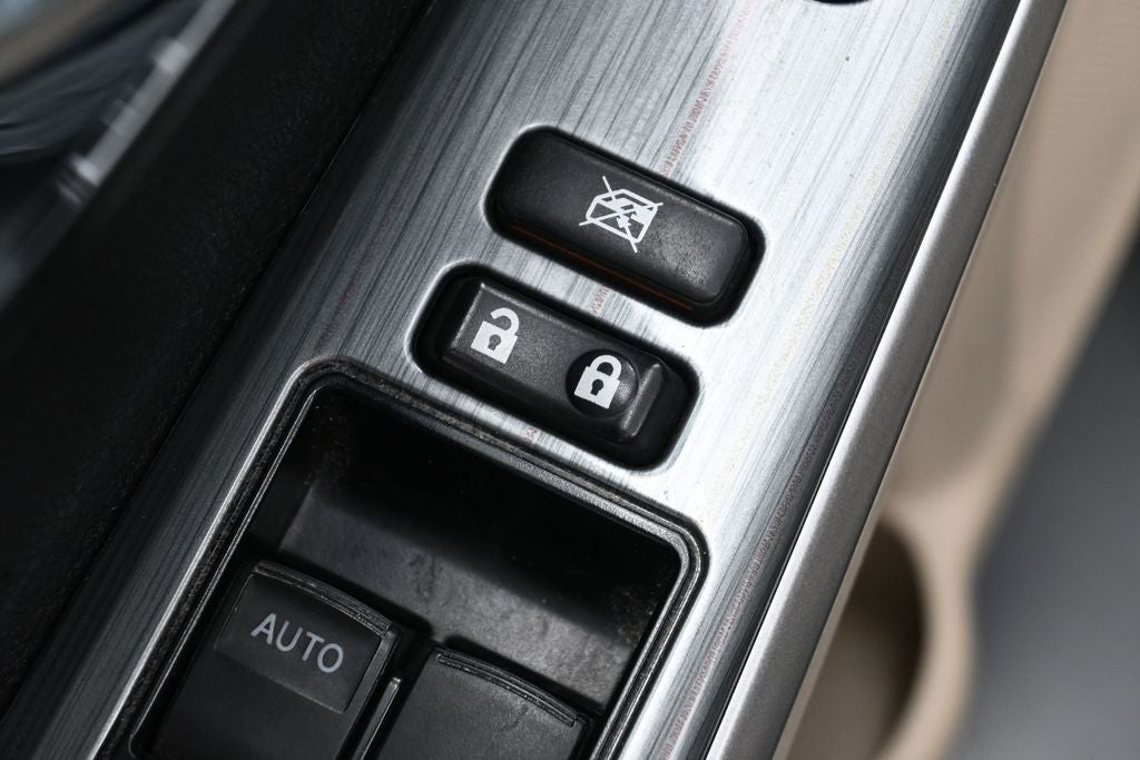 2014 Toyota Camry Hybrid LE